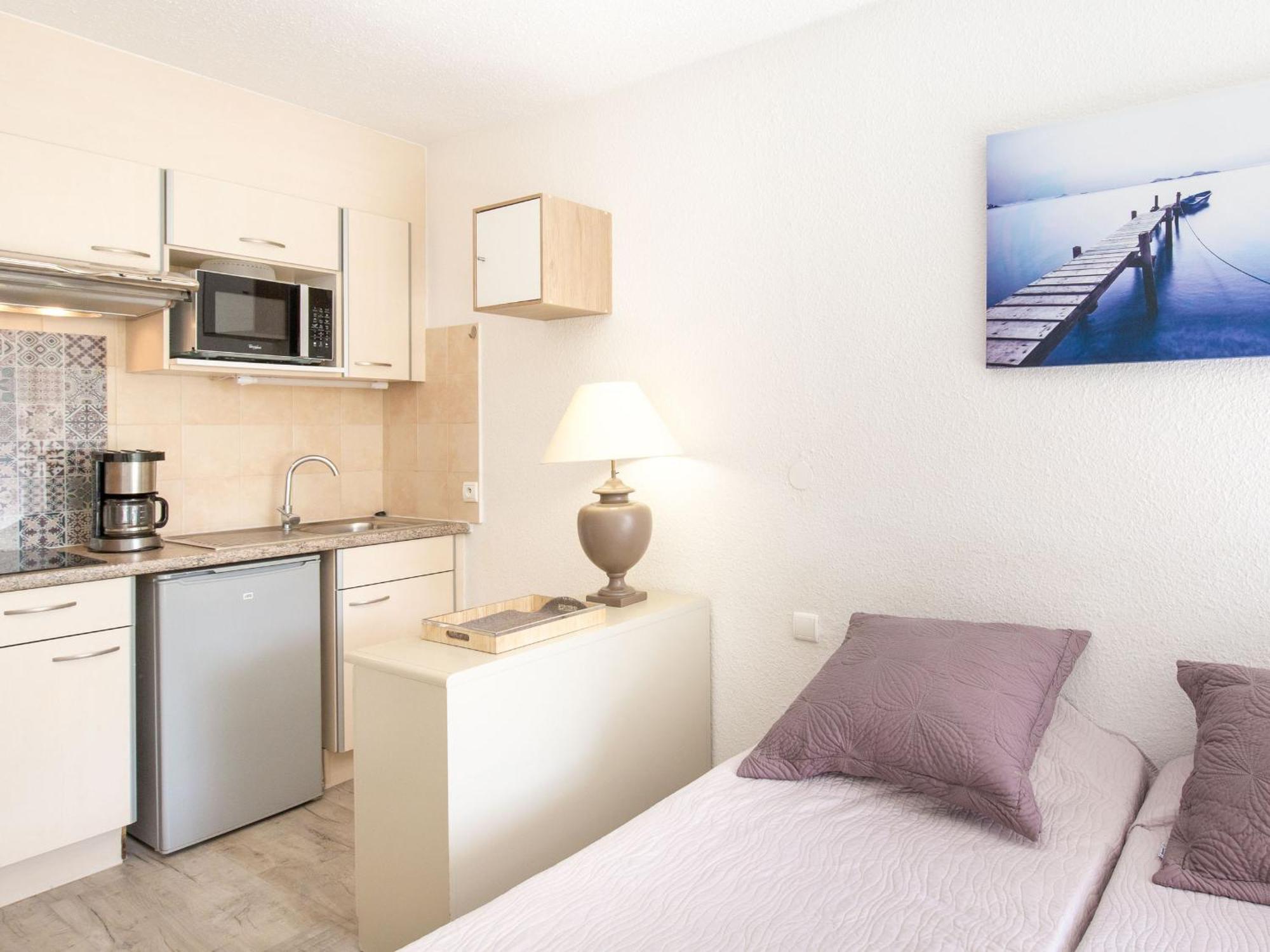Studio Climatise Pour 3, Face Est, A 50M Plage Et Proche Commerces - Fr-1-466A-23 Saint-Raphaël Buitenkant foto